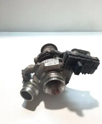 BMW 5 F10 F11 Turbo 857008206 819976-0012