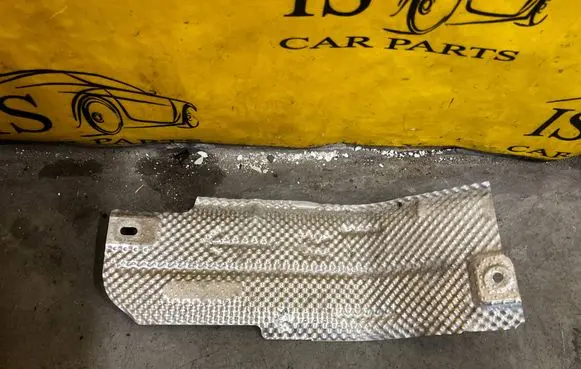 Ford Mustang VI Heat shield in engine bay FR3B63114A56AA FR3B-63114A56-AA