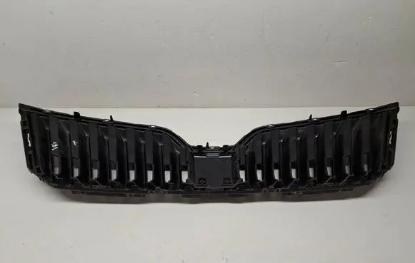 Skoda Superb B8 (3V) Front bumper upper radiator grill 3V0853653B