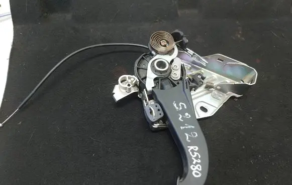 Mercedes-Benz E W212 Handbrake/parking brake lever assembly A2044200984 2044200984