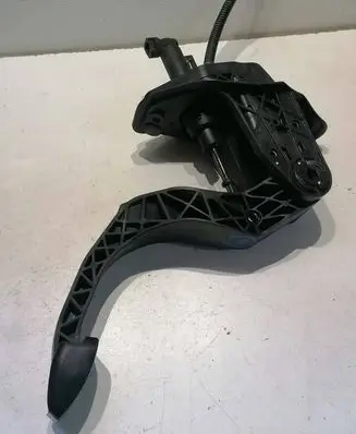 Audi A1 Clutch pedal 6C1721059G A1811161507