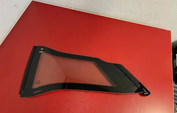 BMW i3 Rear side window 7288189