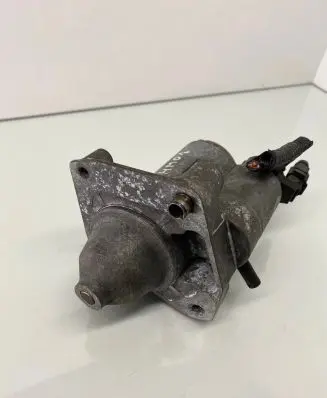 Peugeot 208 Starter motor 967153088002 4280008331