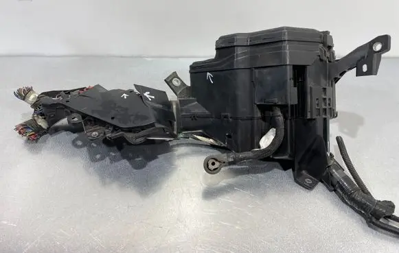 Lexus RX 450H Fuse box set 8272048100