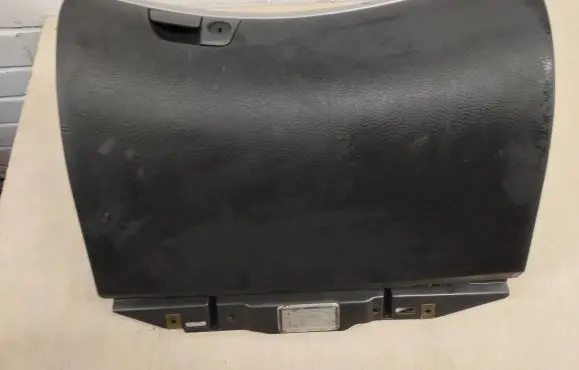 Volvo S60 Glove box 8650374 3865