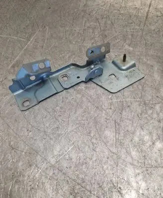 Renault Zoe Fender mounting bracket 654833942R