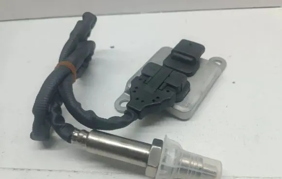 Mercedes-Benz C W205 Lambda probe sensor A0009052809 0009052809 1801040424