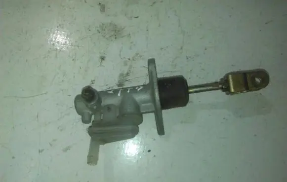 Mitsubishi Space Star Master brake cylinder