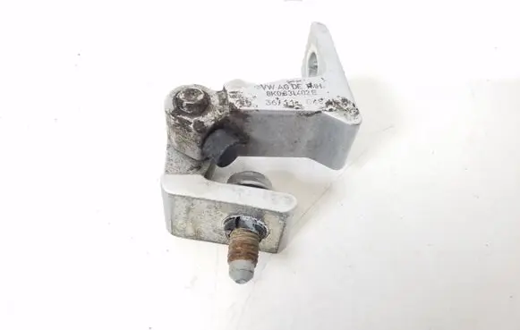 Front door upper hinge