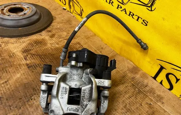 Ford Escape IV Rear brake caliper NX61-2D250-BNA NX612D250BNA JX61-2D252-B