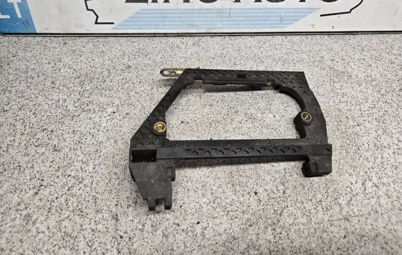 BMW 7 E38 Rear door exterior handle/bracket 51228245345