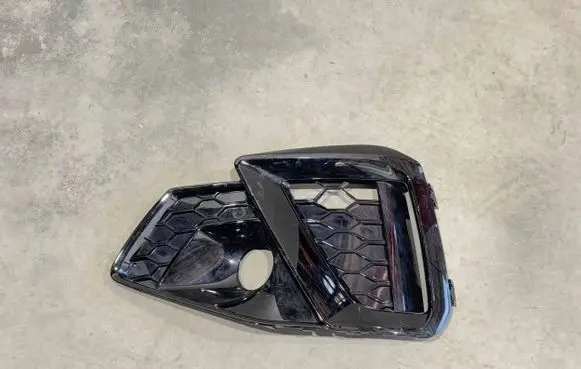 Audi A4 S4 B9 8W Front bumper lower grill 8W0807681BC