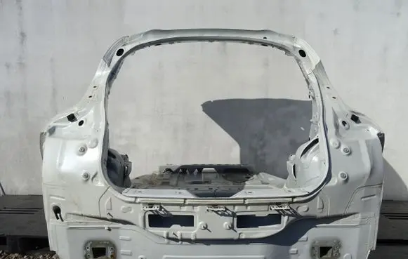 Nissan Juke I F15 Rear bodywork 