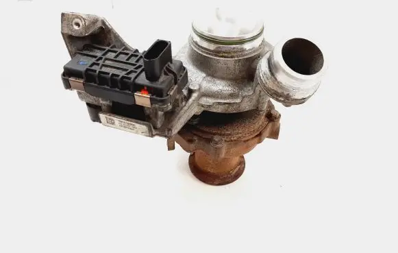 BMW X1 E84 Turbo 7810189 25820310 767378