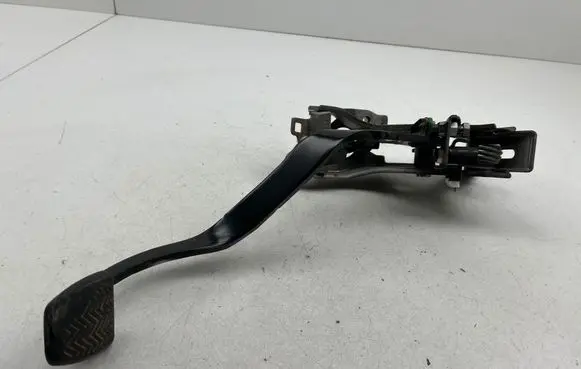 Toyota Verso Clutch pedal