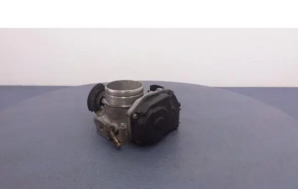 Skoda Octavia Mk1 (1U) Throttle body valve 06A133064H