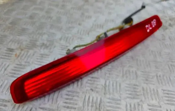 Toyota MR2 (W30) III Third/center stoplight 1737