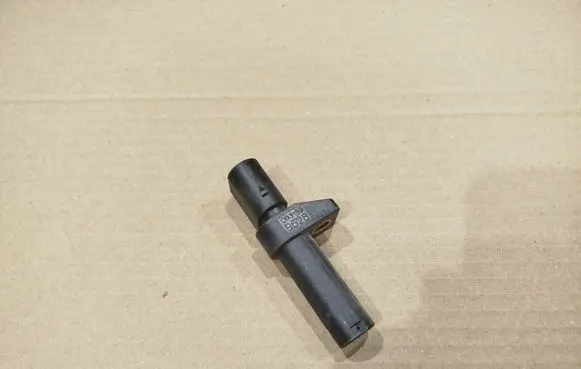 Smart ForTwo I Crankshaft position sensor 0031539628