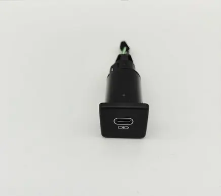 Land Rover Discovery 5 USB socket connector M8E219010CA