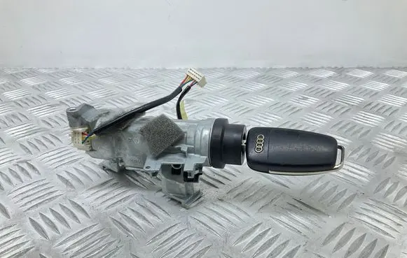 Audi Q3 8U Ignition lock 5K0905865 8X0837220B 1K0905851