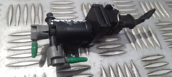 Mercedes-Benz C W202 Turbo solenoid valve A2028000178