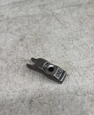 Opel Meriva A Fuel Injector clamp holder