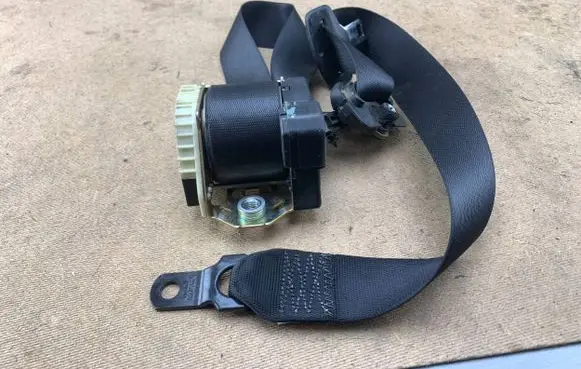 BMW X5 E53 Front seatbelt 8408751 72118408751