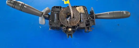 Dacia Sandero Wiper control stalk 8200792584