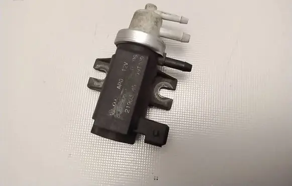 Audi A4 S4 B5 8D Turbo solenoid valve 8D0906627B 72190345