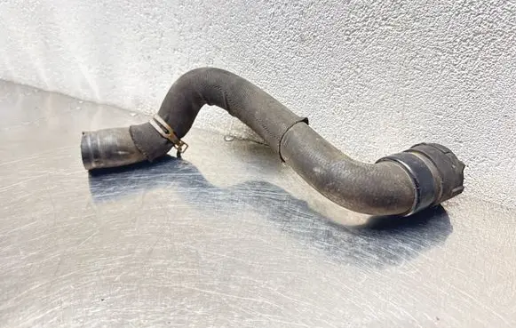 Opel Zafira C Coolant pipe/hose 