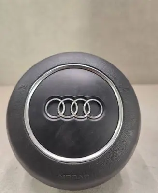 Audi Q3 8U Steering wheel airbag 8V0880201L