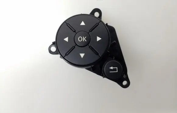 Steering wheel buttons/switches