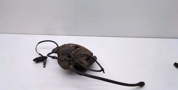 Mercedes-Benz E W124 Front brake caliper