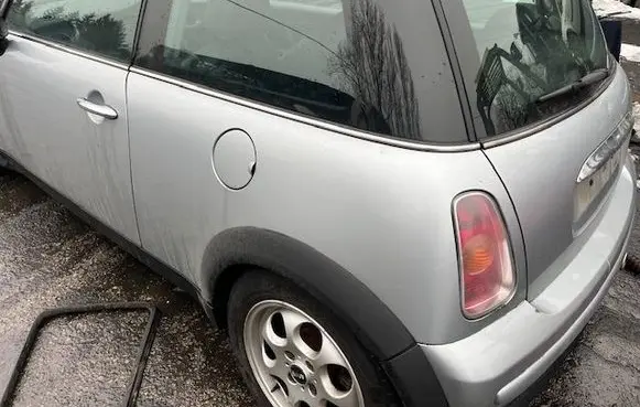 Mini One - Cooper R50 - 53 Fender 