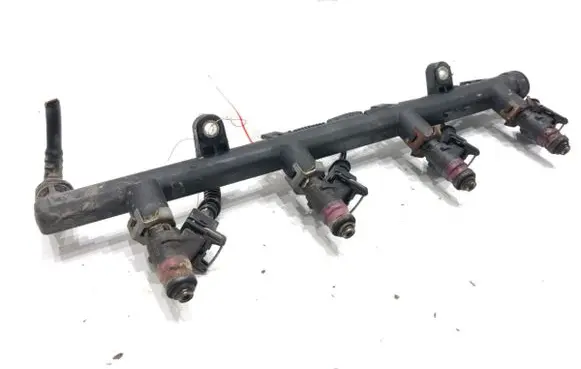 Renault Megane II Fuel main line pipe 8200135504