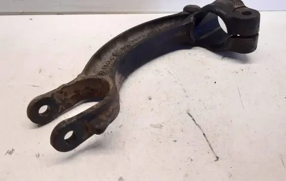 Audi A4 S4 B8 8K Lower shock absorber bracket 8K0413K