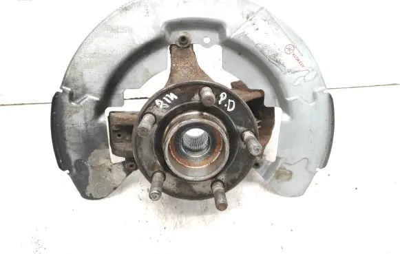 Volvo C70 Front wheel hub spindle knuckle