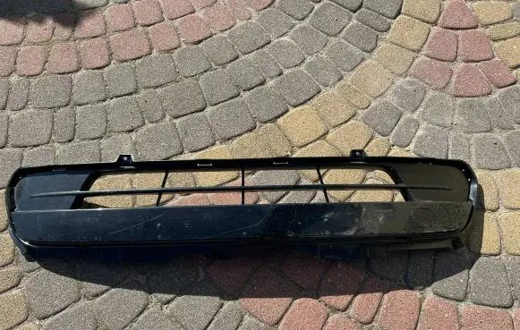 KIA Sorento Front bumper lower grill 86560C5010