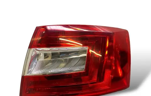 Skoda Octavia Mk3 (5E) Rear/tail lights A048519 6386