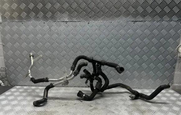 Audi Q7 4M Engine coolant pipe/hose 4M0819377N 4M081937