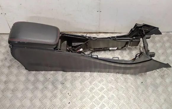Mercedes-Benz CLA C117 X117 W117 Armrest A1766804101 1246008B