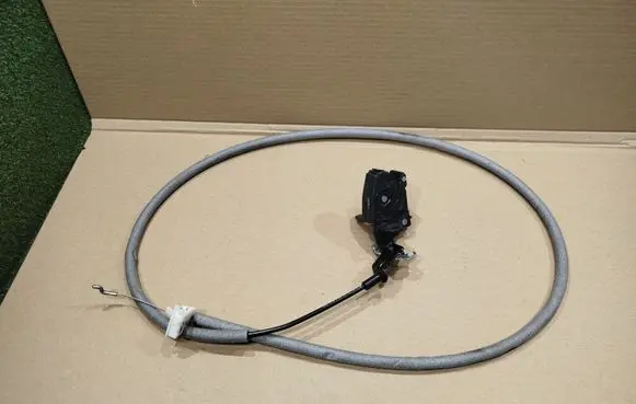 Man TGE 1gen Rear door lock 7C0827162