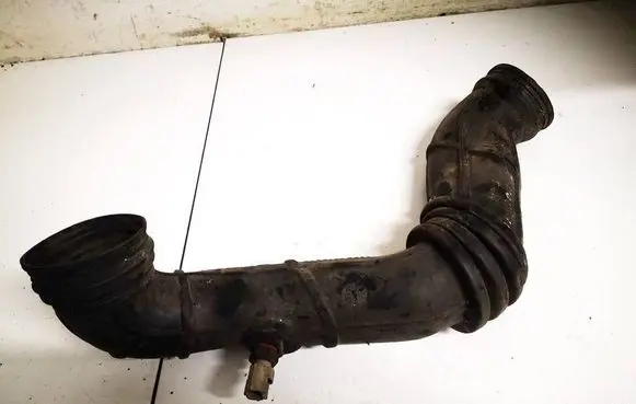 Ford Escort Air intake hose/pipe 958F9C623AC