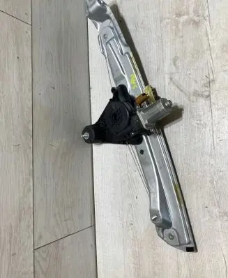 Dacia Sandero III Rear door window regulator with motor 827210075R