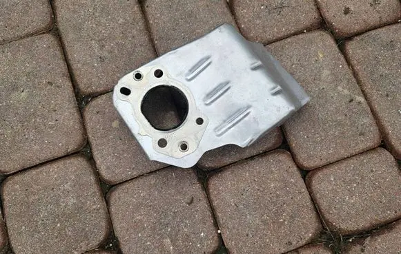 Opel Mokka B Exhaust heat shield 9817792480