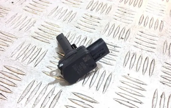 Toyota Hilux (AN10, AN20, AN30) Mass air flow meter 2220430020 1974005270