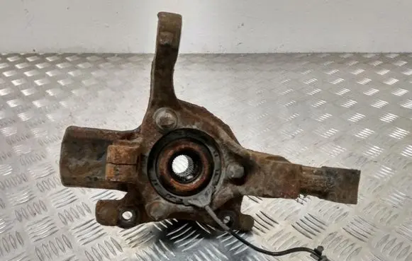 Opel Astra H Front wheel hub 13231678