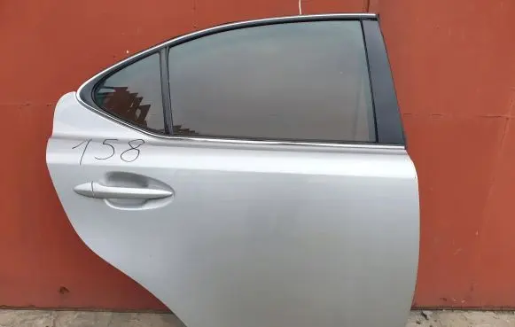 Lexus IS 220D-250-350 Rear door