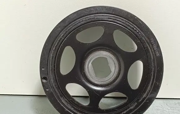 Subaru Forester SK Crankshaft pulley 1700KM