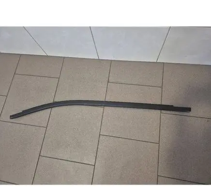 Dacia Sandero III Rear door windshield rail 
